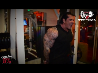 rich piana shrugs behind (rus sportfaza)